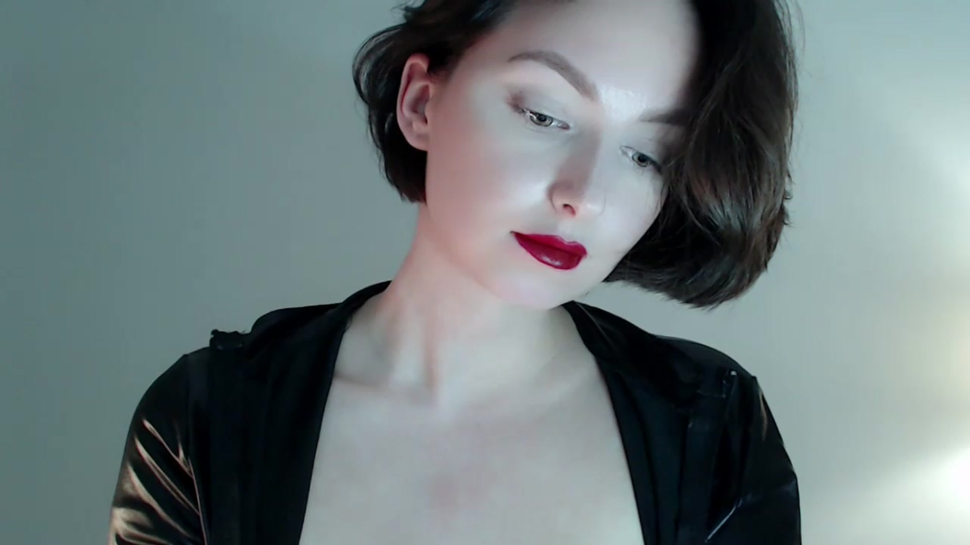 Gallery image thumbnail from Red_Lips_Girl's myfreecams stream on, 02/25/2023, 01:36 image 13 of 20