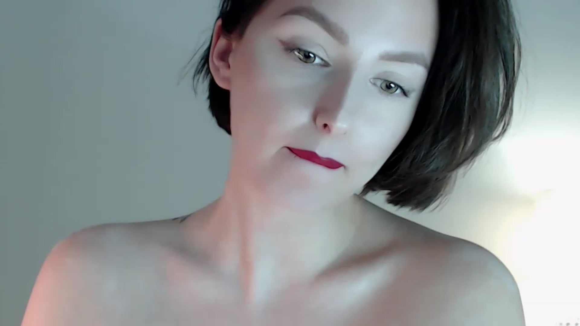 Gallery image thumbnail from Red_Lips_Girl's myfreecams stream on, 02/26/2023, 23:45 image 12 of 20