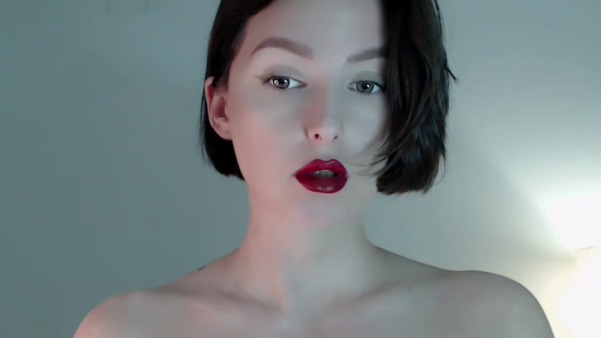 Gallery image thumbnail from Red_Lips_Girl's myfreecams stream on, 02/26/2023, 23:45 image 16 of 20