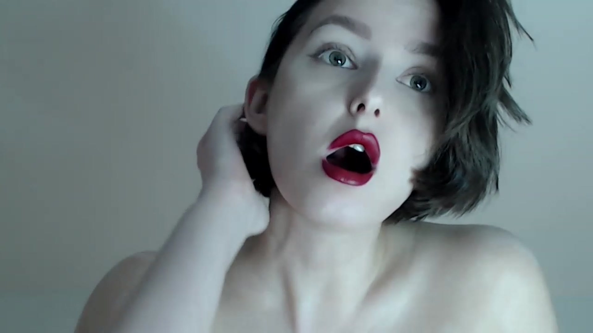 Gallery image thumbnail from Red_Lips_Girl's myfreecams stream on, 02/26/2023, 23:45 image 11 of 20