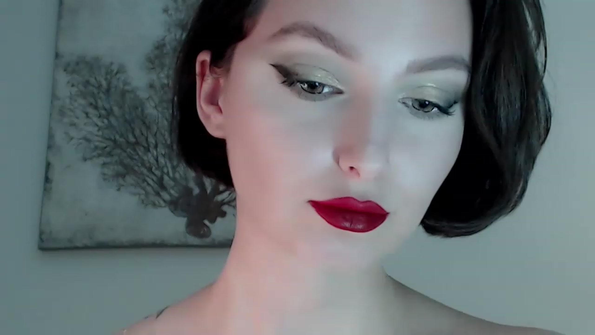Gallery image thumbnail from Red_Lips_Girl's myfreecams stream on, 03/02/2023, 21:33 image 6 of 20