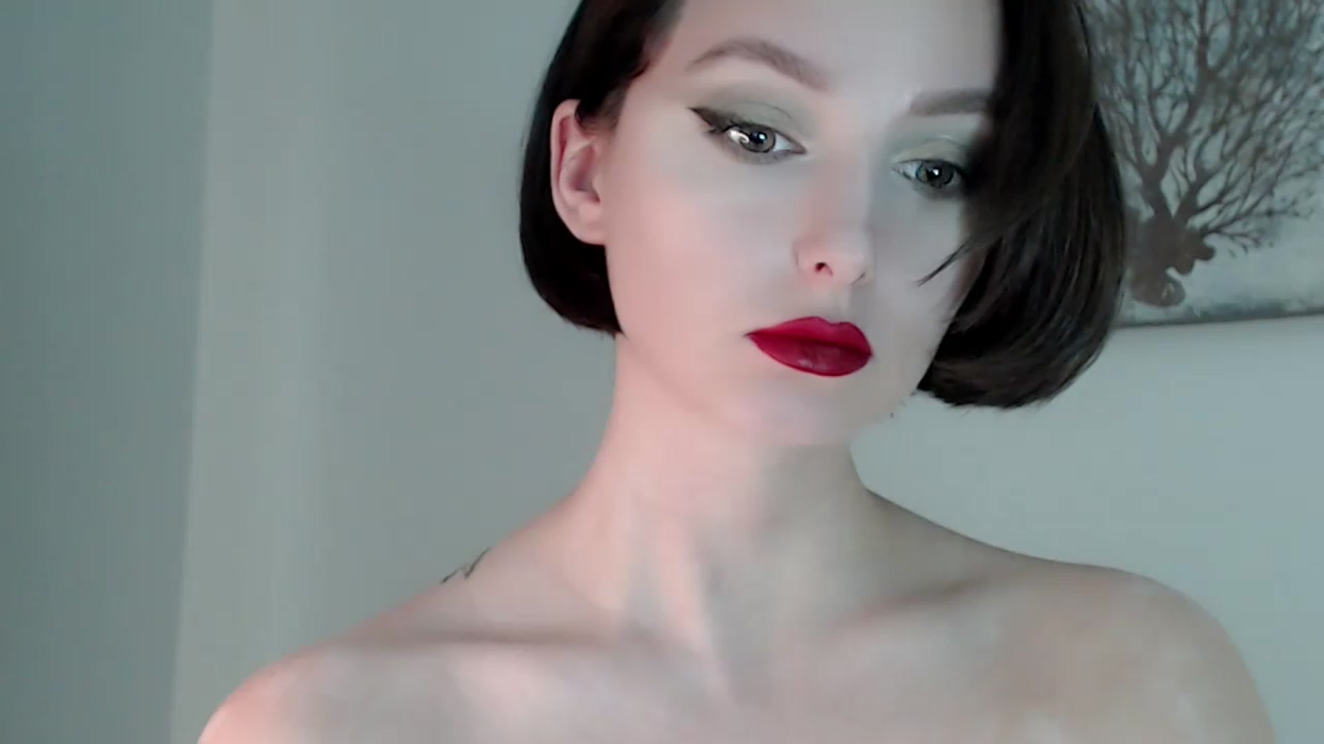 Gallery image thumbnail from Red_Lips_Girl's myfreecams stream on, 03/02/2023, 22:59 image 10 of 20