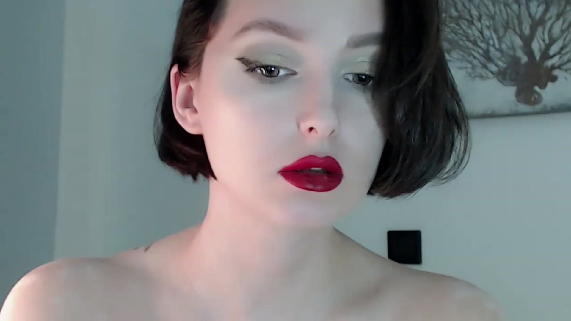 Gallery image thumbnail from Red_Lips_Girl's myfreecams stream on, 03/02/2023, 22:59 image 17 of 20