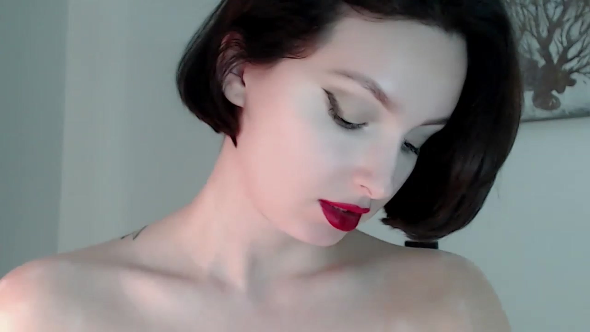 Gallery image thumbnail from Red_Lips_Girl's myfreecams stream on, 03/02/2023, 22:59 image 16 of 20