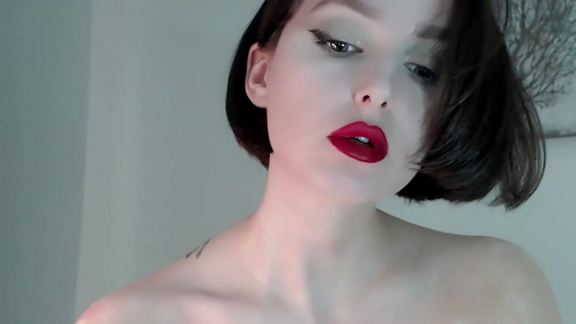 Gallery image thumbnail from Red_Lips_Girl's myfreecams stream on, 03/02/2023, 22:59 image 11 of 20