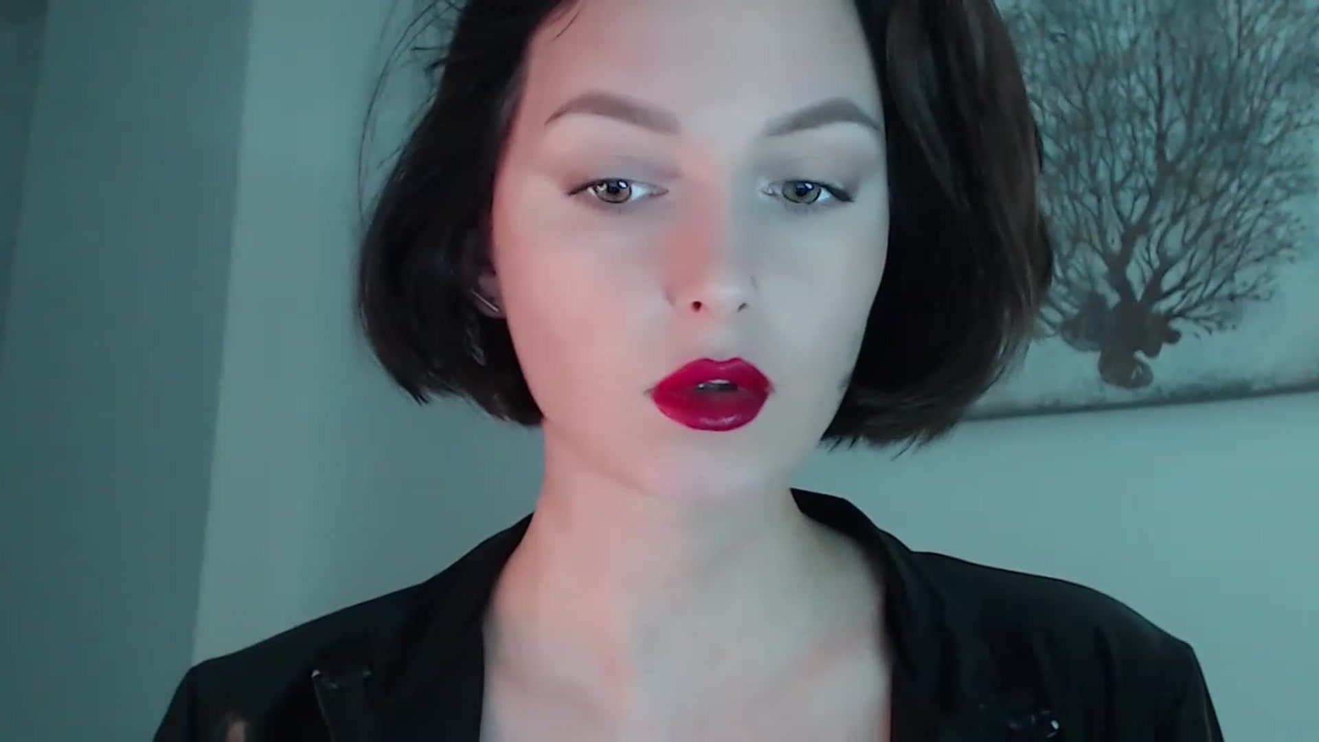Gallery image thumbnail from Red_Lips_Girl's myfreecams stream on, 03/19/2023, 22:41 image 18 of 20
