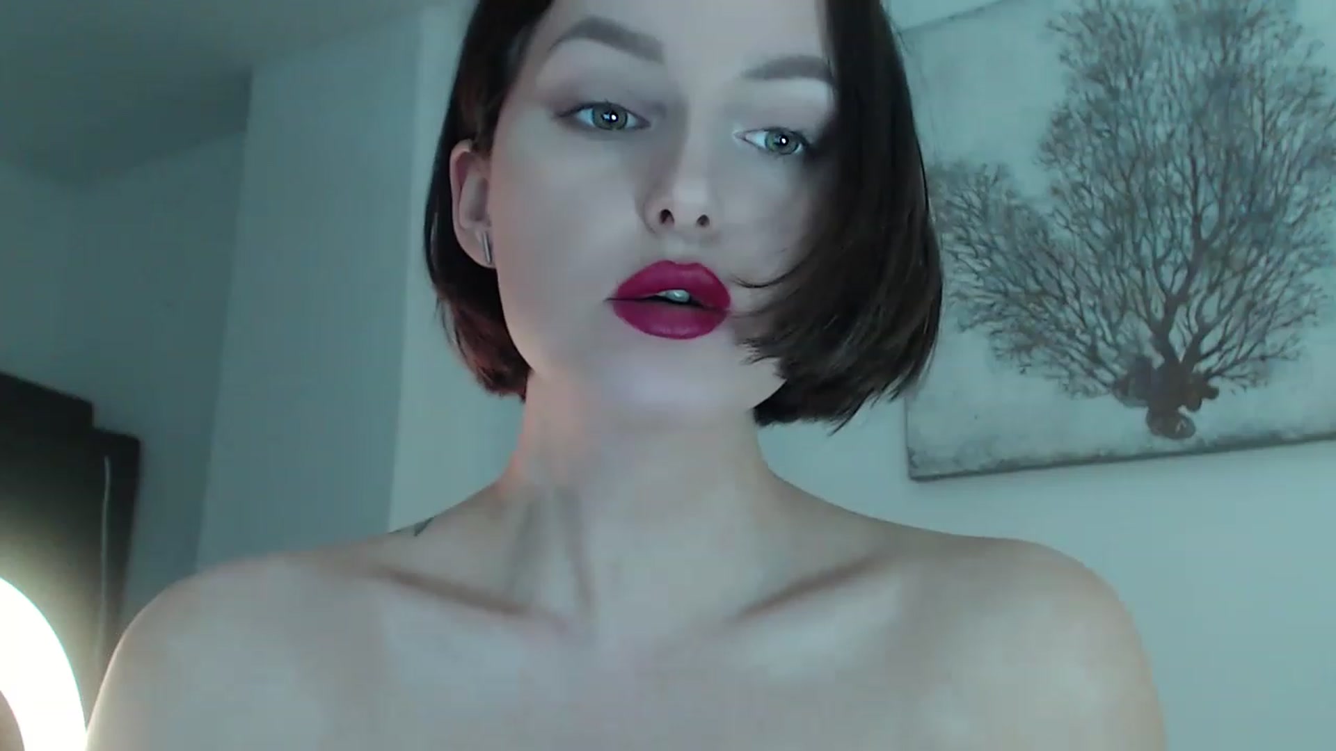 Gallery image thumbnail from Red_Lips_Girl's myfreecams stream on, 03/19/2023, 23:50 image 13 of 20