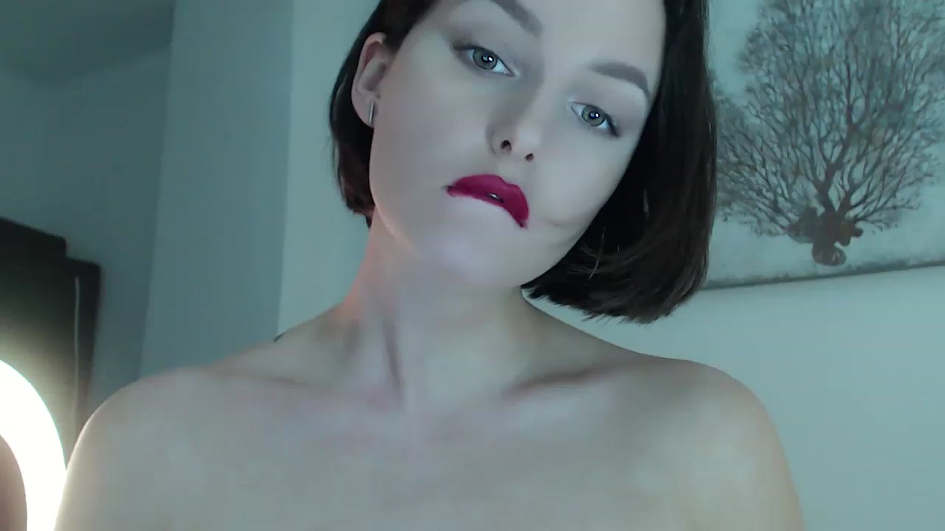 Gallery image thumbnail from Red_Lips_Girl's myfreecams stream on, 03/19/2023, 23:50 image 14 of 20