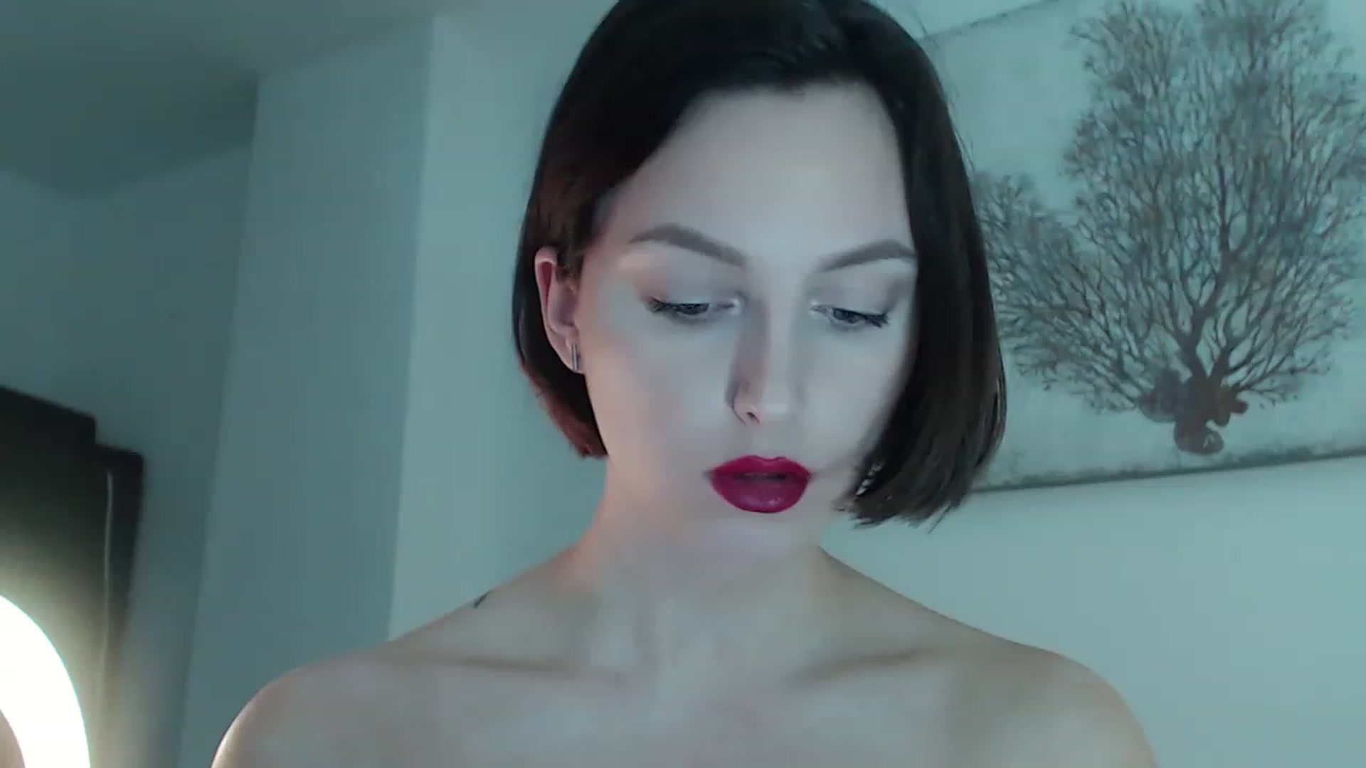 Gallery image thumbnail from Red_Lips_Girl's myfreecams stream on, 03/19/2023, 23:50 image 6 of 20