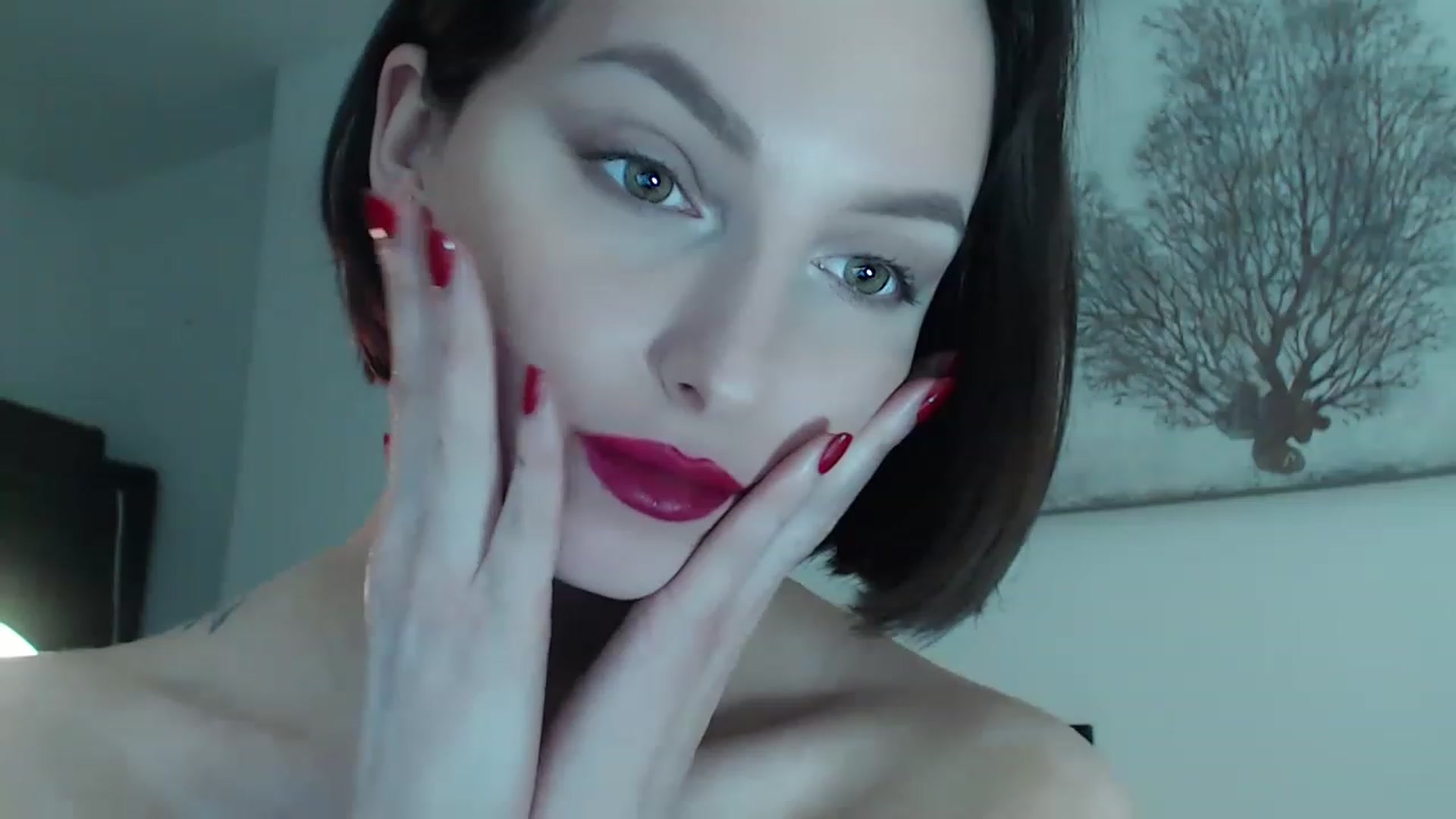 Gallery image thumbnail from Red_Lips_Girl's myfreecams stream on, 03/19/2023, 23:50 image 3 of 20