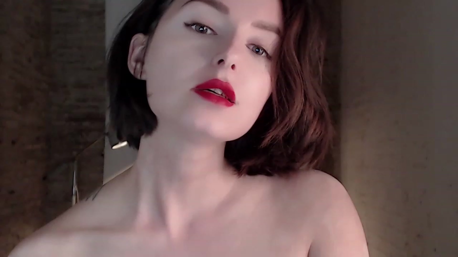Gallery image thumbnail from Red_Lips_Girl's myfreecams stream on, 04/16/2023, 21:09 image 18 of 20