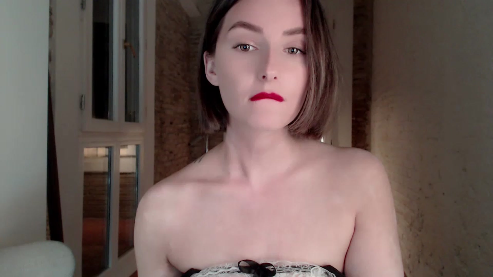 Gallery image thumbnail from Red_Lips_Girl's myfreecams stream on, 04/26/2023, 21:48 image 3 of 20