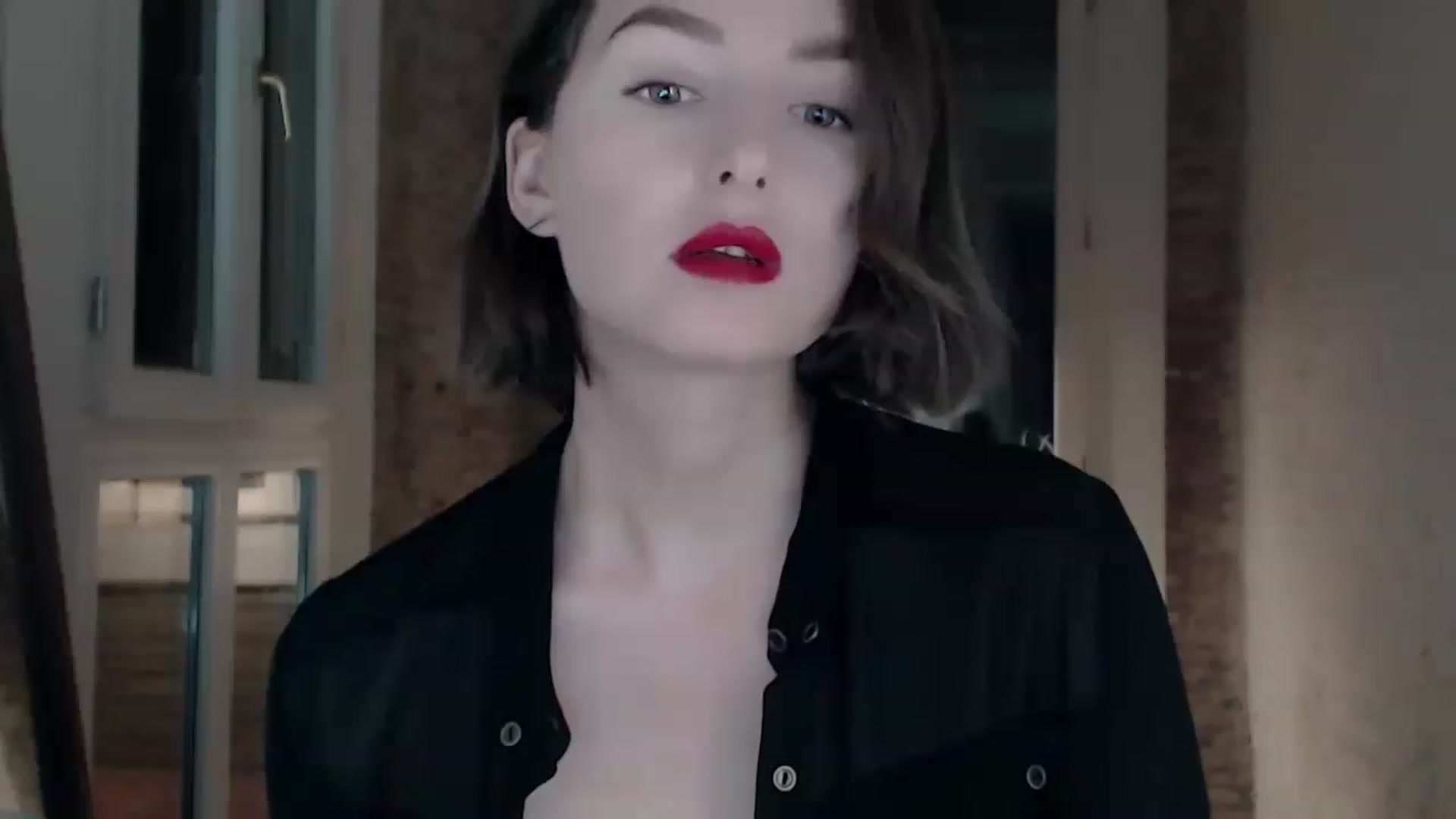 Gallery image thumbnail from Red_Lips_Girl's myfreecams stream on, 05/02/2023, 20:51 image 7 of 20