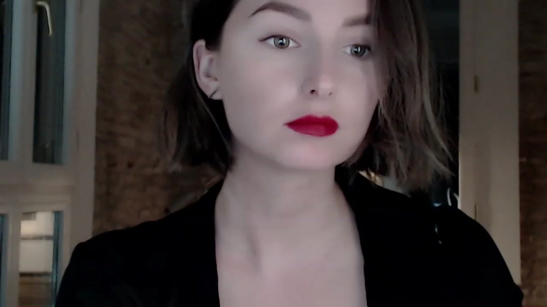 Gallery image thumbnail from Red_Lips_Girl's myfreecams stream on, 05/02/2023, 20:51 image 19 of 20