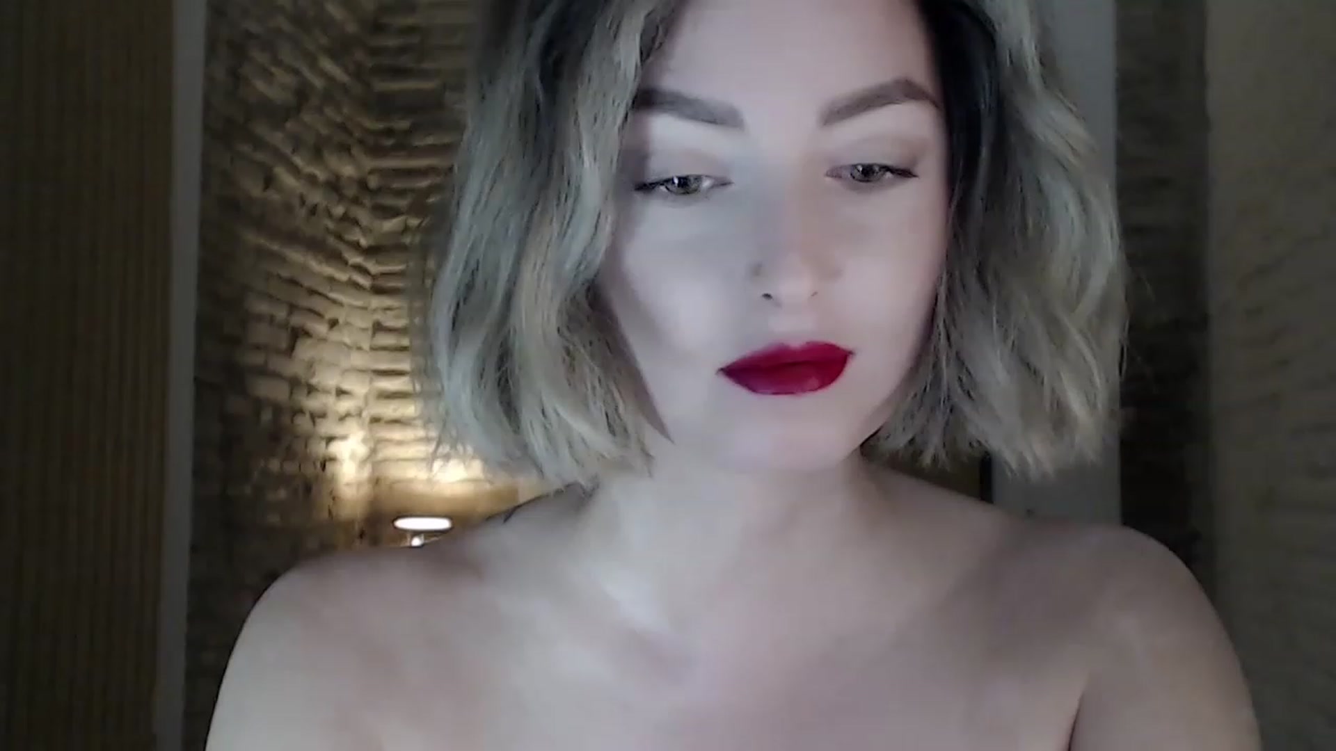 Gallery image thumbnail from Red_Lips_Girl's myfreecams stream on, 05/12/2023, 23:52 image 20 of 20