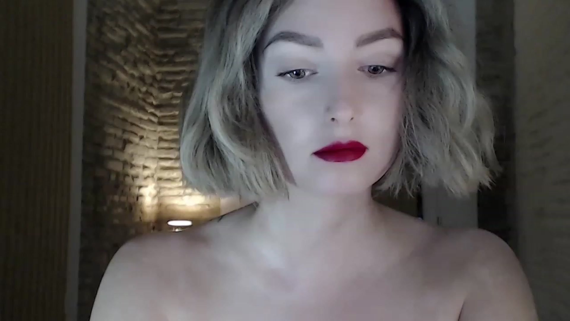 Gallery image thumbnail from Red_Lips_Girl's myfreecams stream on, 05/12/2023, 23:52 image 18 of 20