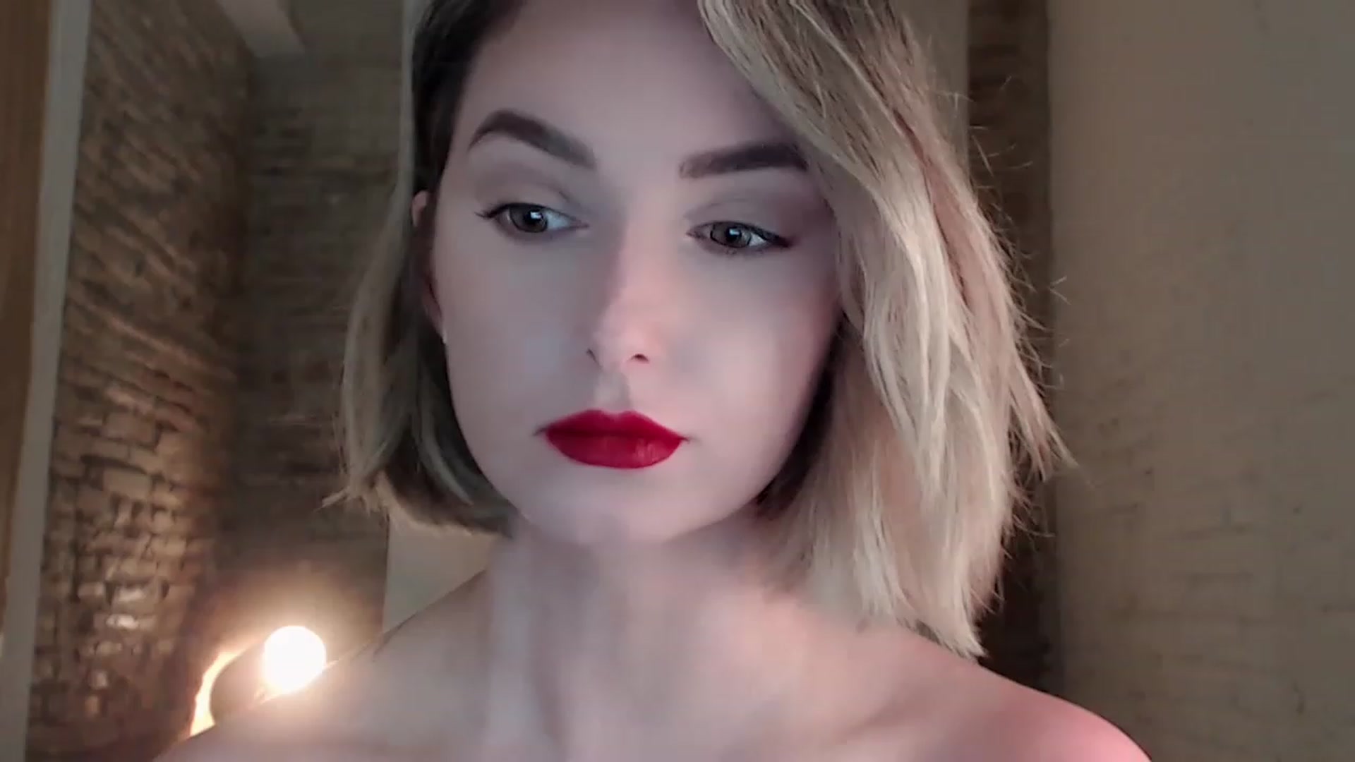 Gallery image thumbnail from Red_Lips_Girl's myfreecams stream on, 05/23/2023, 20:00 image 5 of 20