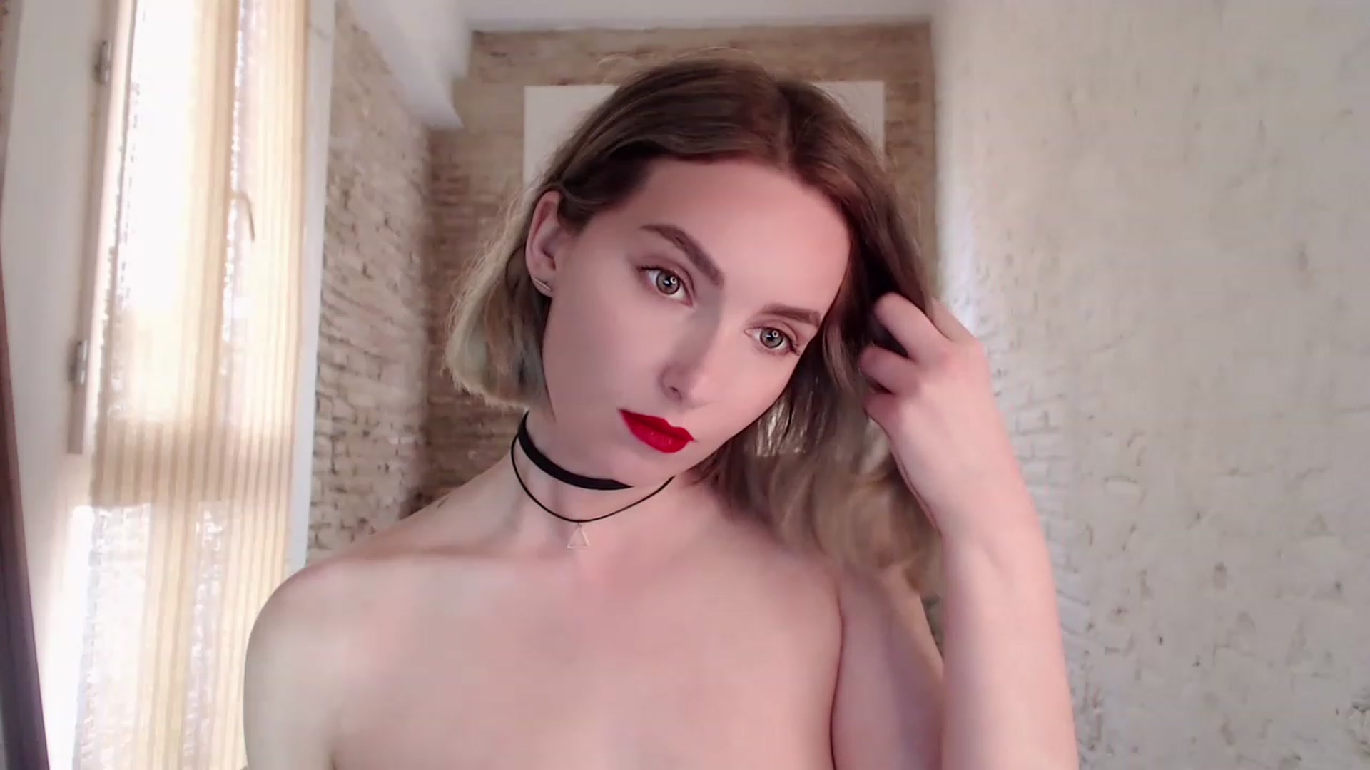 Gallery image thumbnail from Red_Lips_Girl's myfreecams stream on, 05/30/2023, 15:53 image 16 of 20
