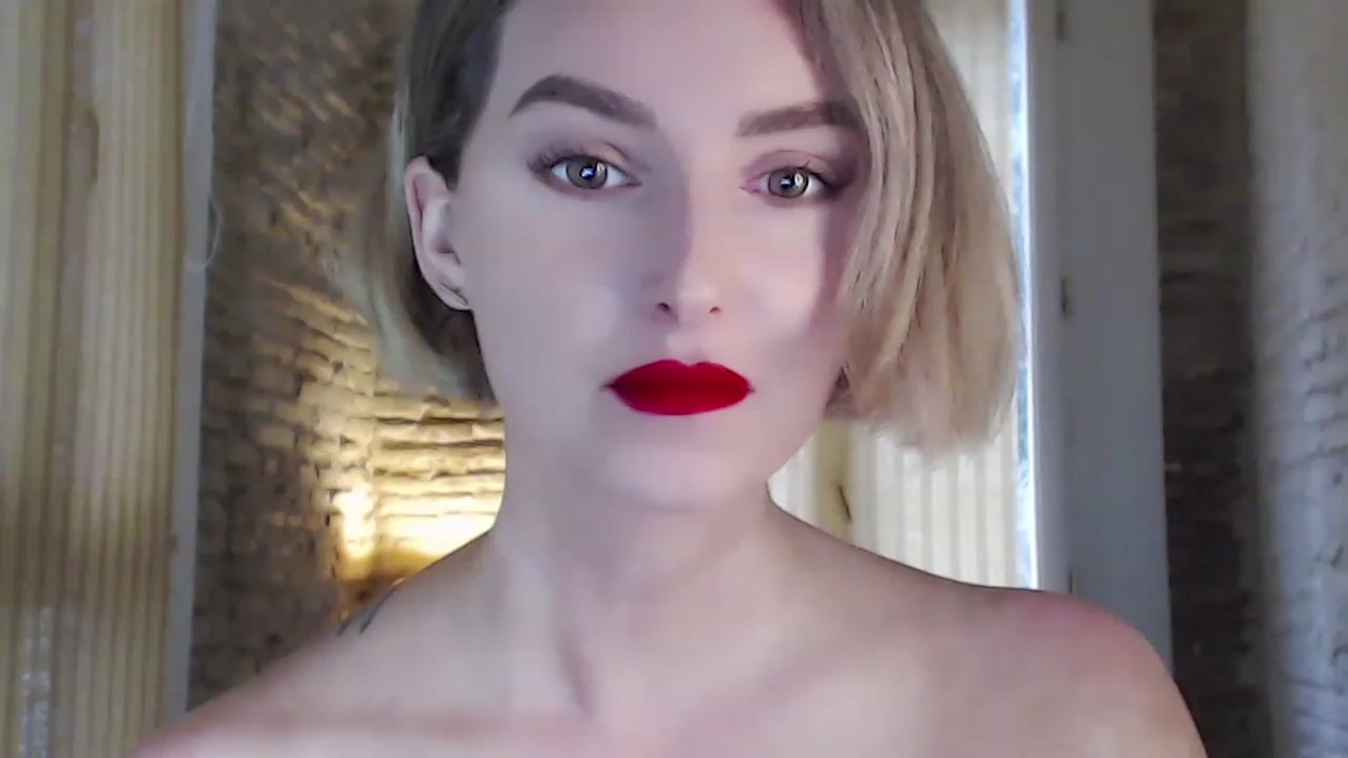 Gallery image thumbnail from Red_Lips_Girl's myfreecams stream on, 06/07/2023, 23:16 image 1 of 20