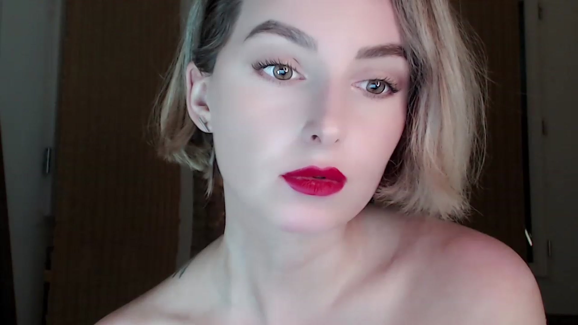 Gallery image thumbnail from Red_Lips_Girl's myfreecams stream on, 06/07/2023, 23:16 image 20 of 20