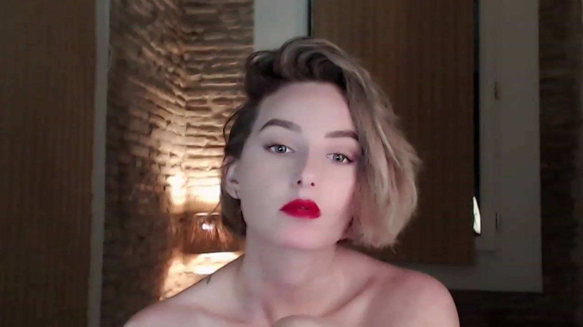 Gallery image thumbnail from Red_Lips_Girl's myfreecams stream on, 06/07/2023, 23:37 image 15 of 20
