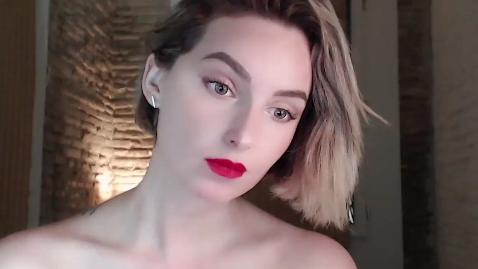 Gallery image thumbnail from Red_Lips_Girl's myfreecams stream on, 06/07/2023, 23:37 image 3 of 20