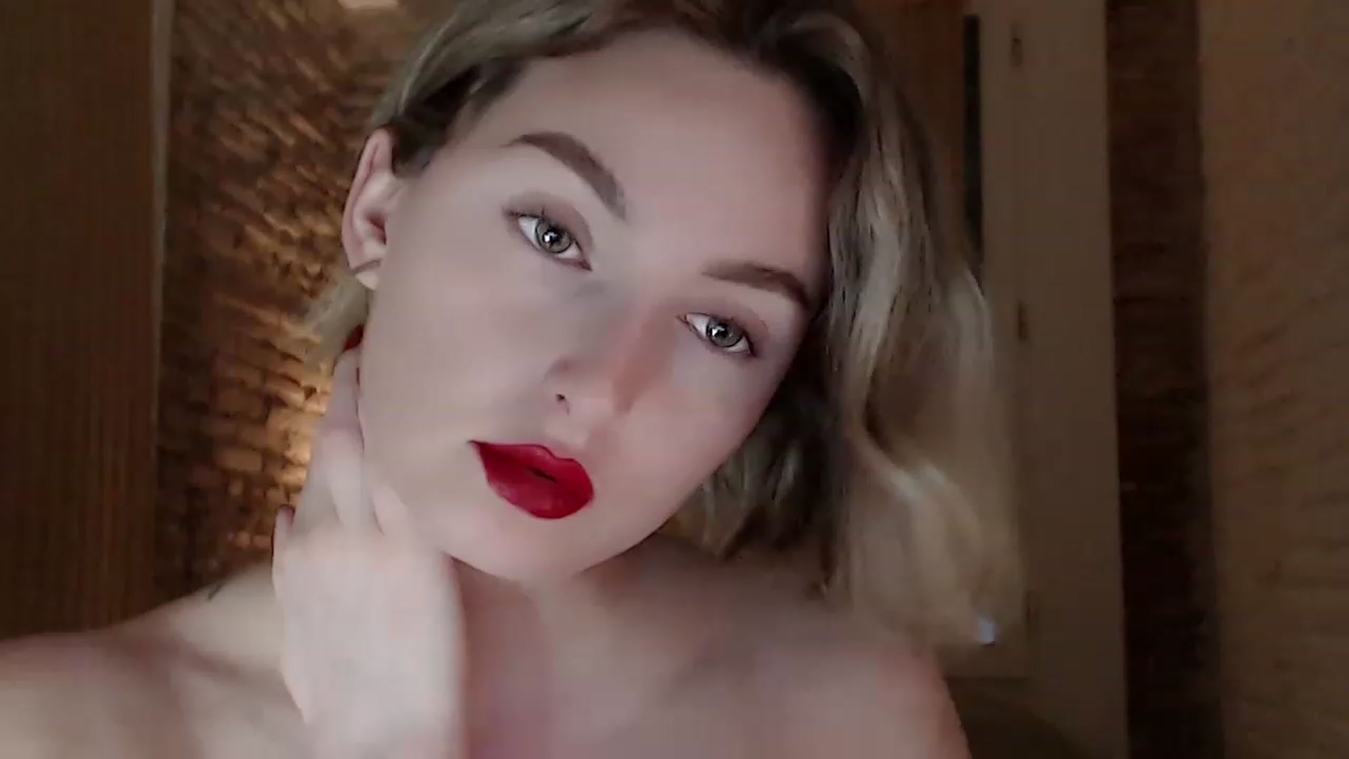 Gallery image thumbnail from Red_Lips_Girl's myfreecams stream on, 06/16/2023, 24:03 image 5 of 20