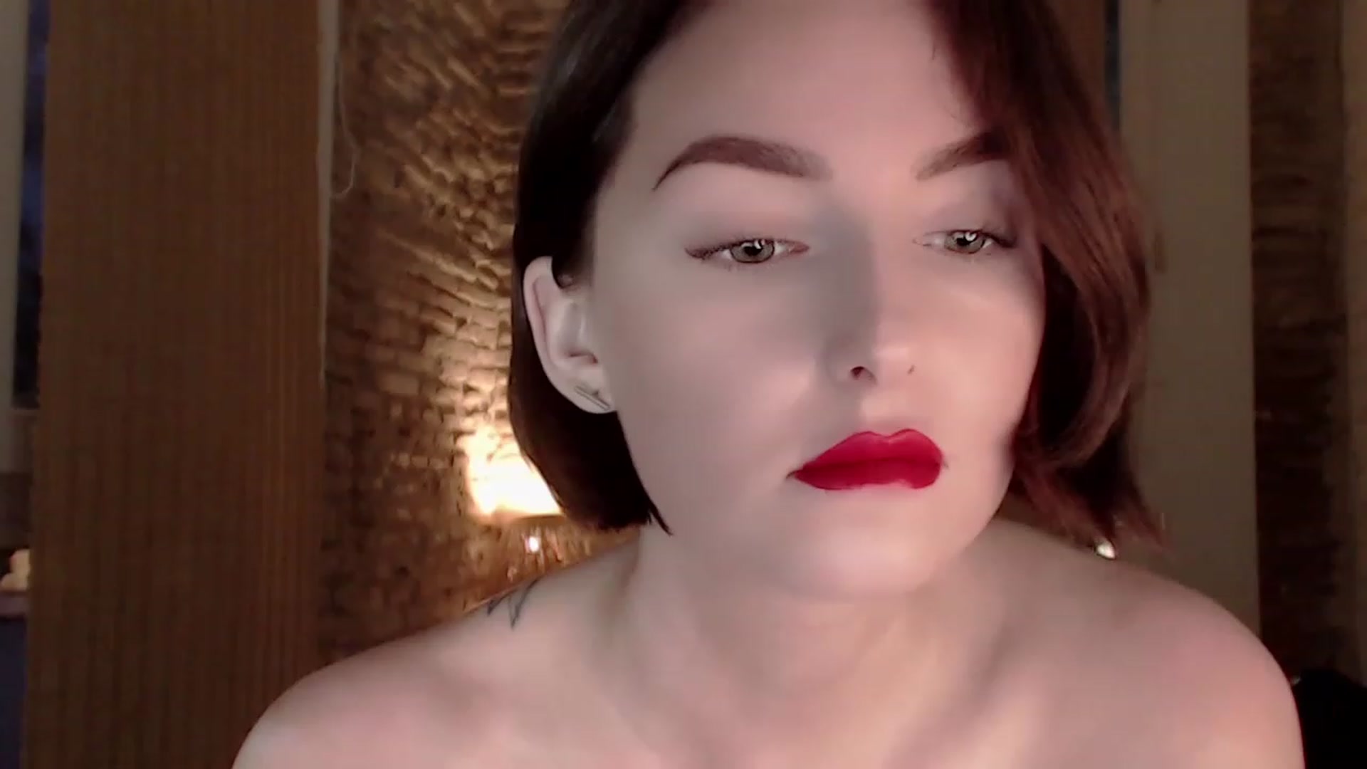 Gallery image thumbnail from Red_Lips_Girl's myfreecams stream on, 06/22/2023, 20:05 image 14 of 20