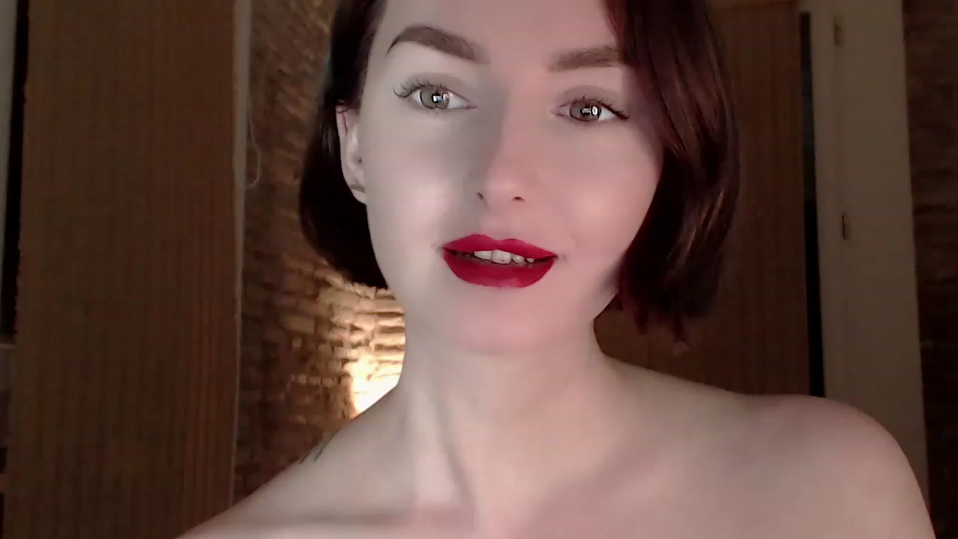 Gallery image thumbnail from Red_Lips_Girl's myfreecams stream on, 06/22/2023, 22:29 image 1 of 20