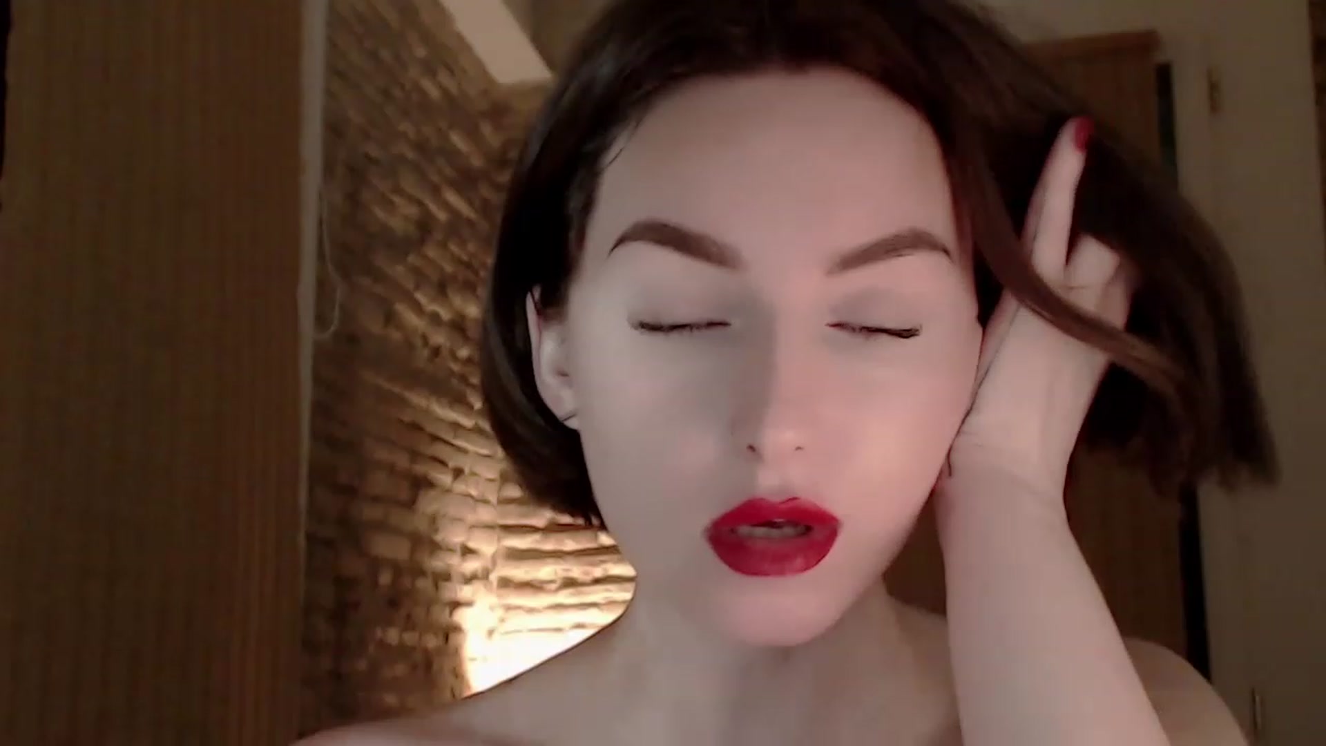 Gallery image thumbnail from Red_Lips_Girl's myfreecams stream on, 06/22/2023, 22:29 image 19 of 20