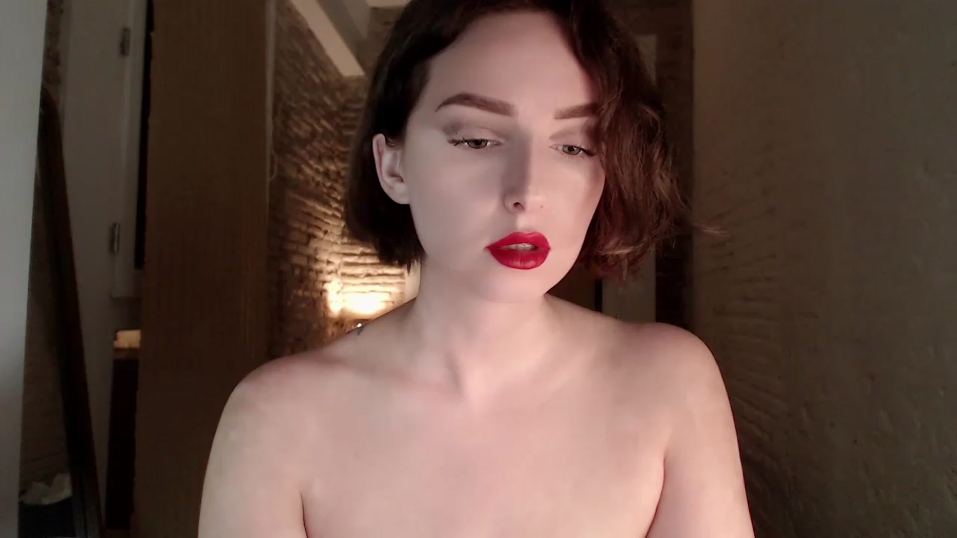 Gallery image thumbnail from Red_Lips_Girl's myfreecams stream on, 06/26/2023, 21:35 image 6 of 20