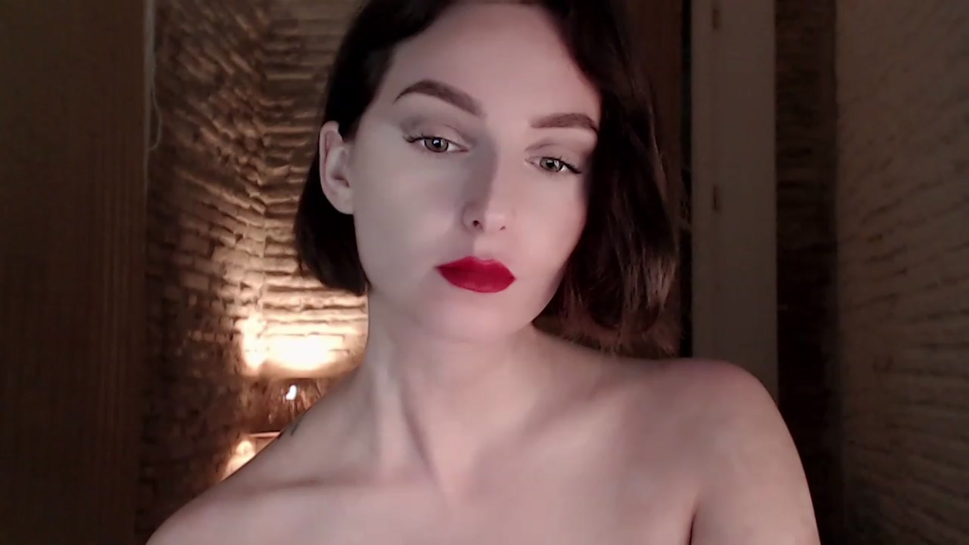Gallery image thumbnail from Red_Lips_Girl's myfreecams stream on, 06/26/2023, 23:23 image 12 of 20