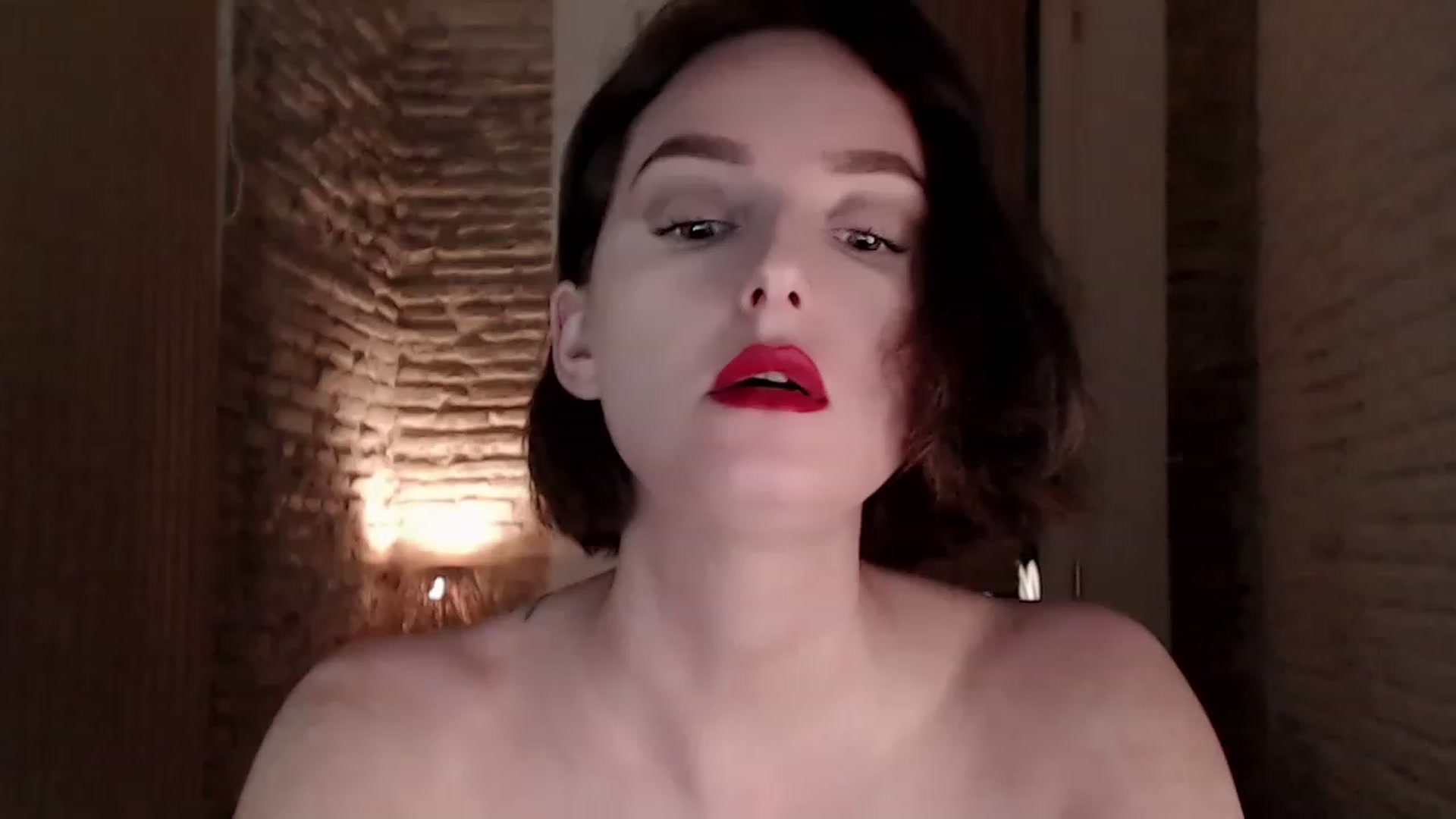 Gallery image thumbnail from Red_Lips_Girl's myfreecams stream on, 06/26/2023, 23:23 image 4 of 20