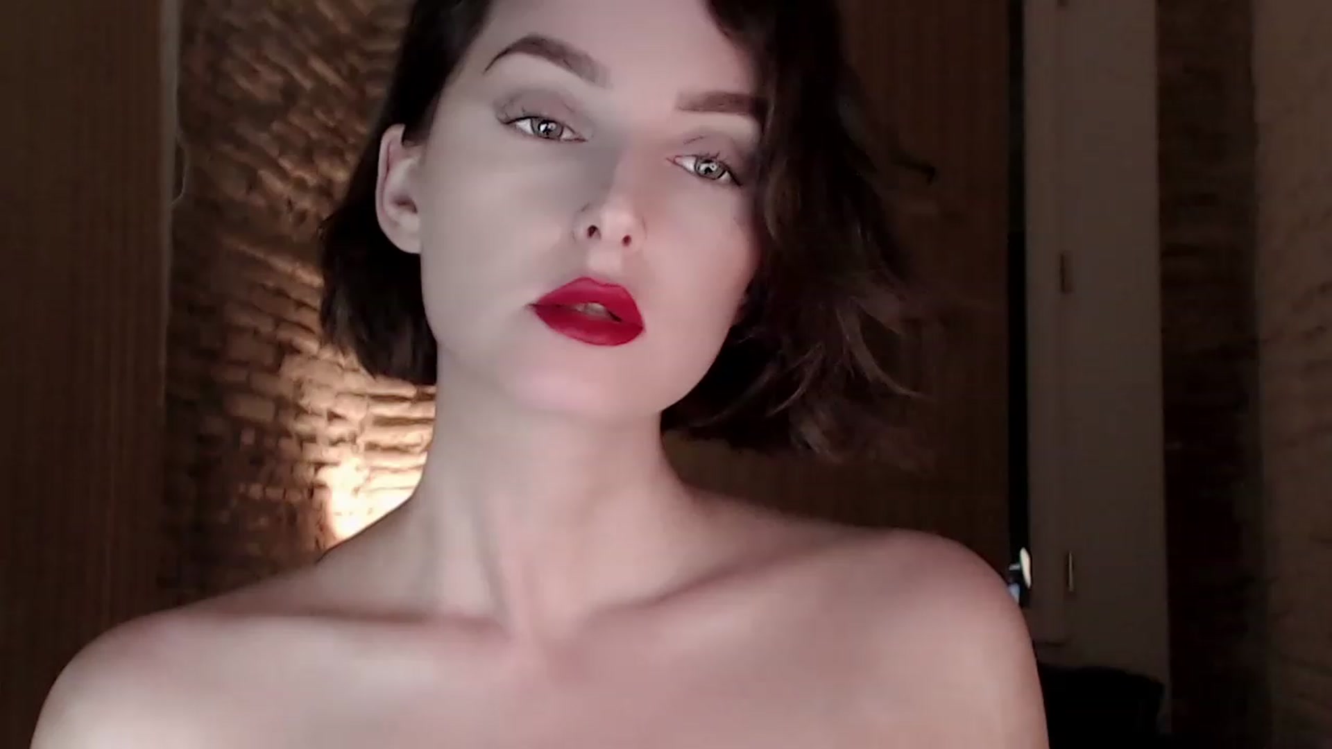 Gallery image thumbnail from Red_Lips_Girl's myfreecams stream on, 06/27/2023, 24:06 image 5 of 20