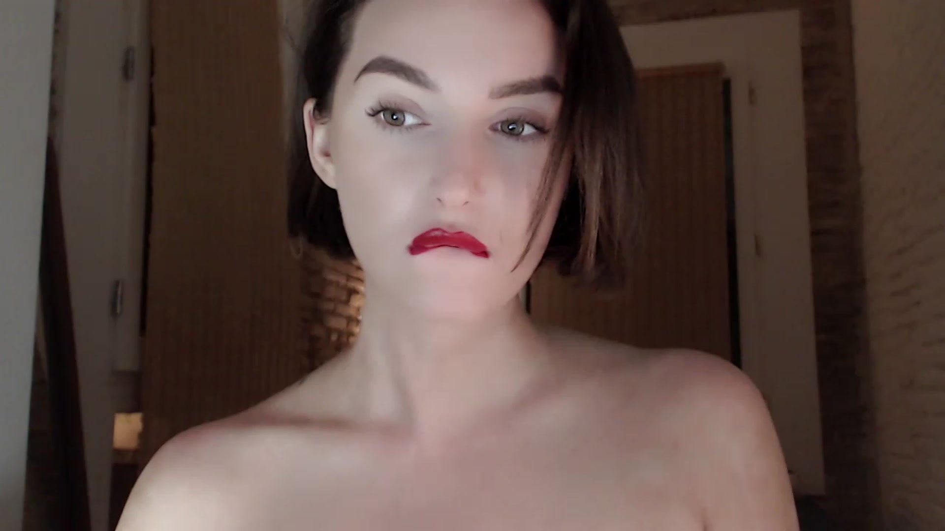 Gallery image thumbnail from Red_Lips_Girl's myfreecams stream on, 06/30/2023, 24:59 image 10 of 20