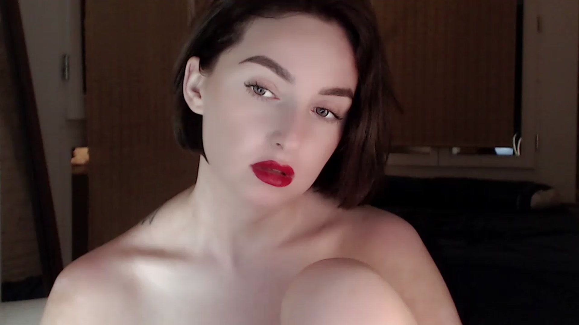 Gallery image thumbnail from Red_Lips_Girl's myfreecams stream on, 06/30/2023, 24:59 image 2 of 20