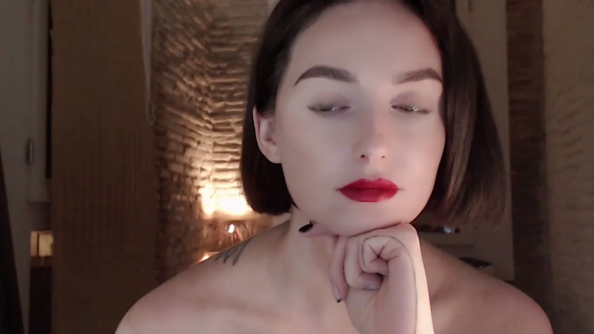 Gallery image thumbnail from Red_Lips_Girl's myfreecams stream on, 06/30/2023, 24:59 image 19 of 20