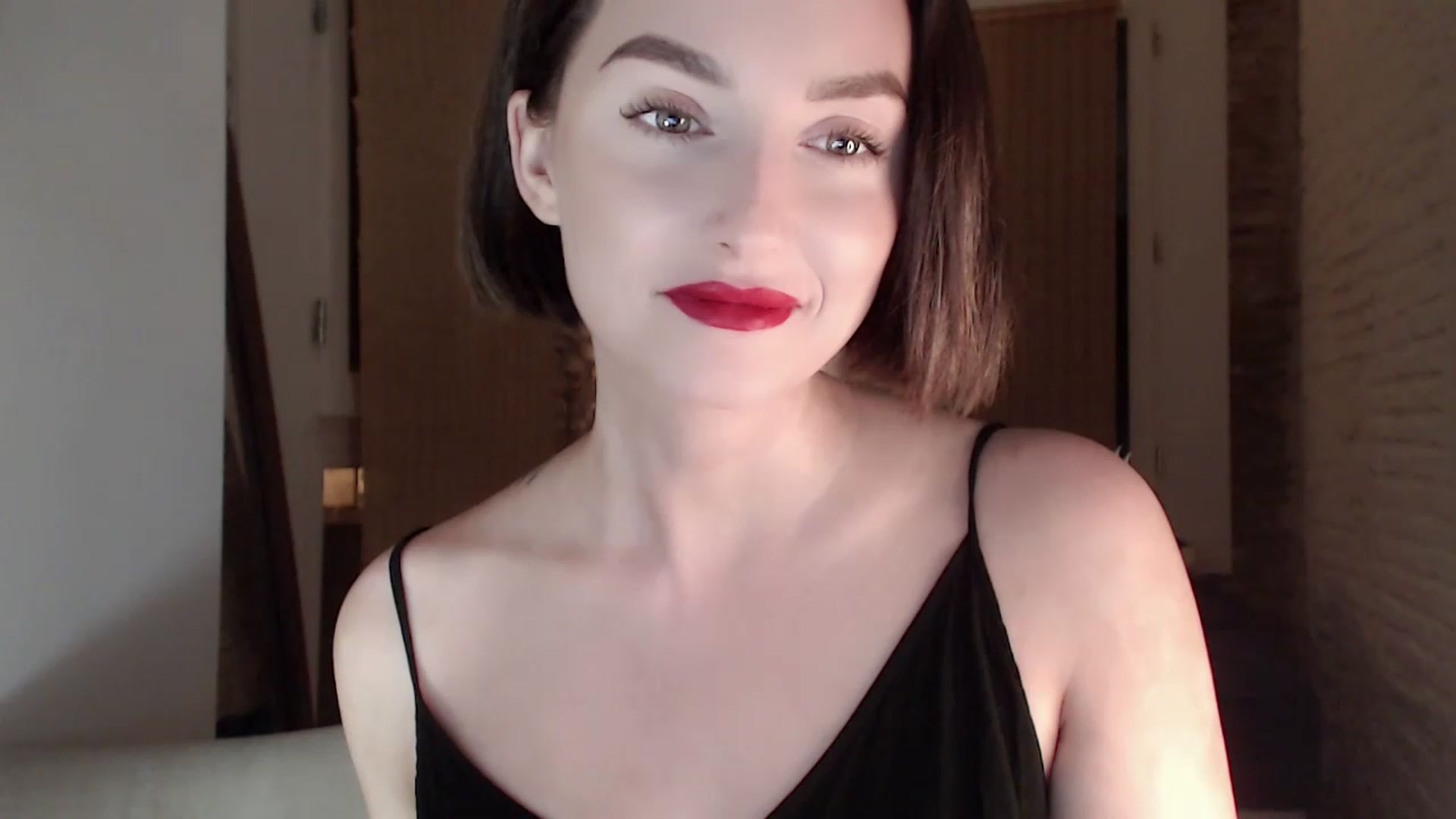 Gallery image thumbnail from Red_Lips_Girl's myfreecams stream on, 06/30/2023, 24:59 image 7 of 20