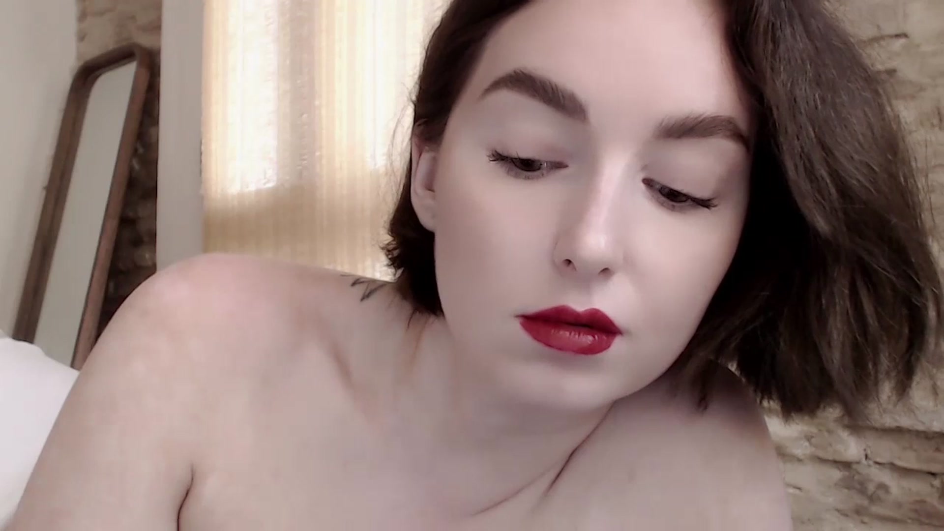 Gallery image thumbnail from Red_Lips_Girl's myfreecams stream on, 06/30/2023, 15:59 image 4 of 20