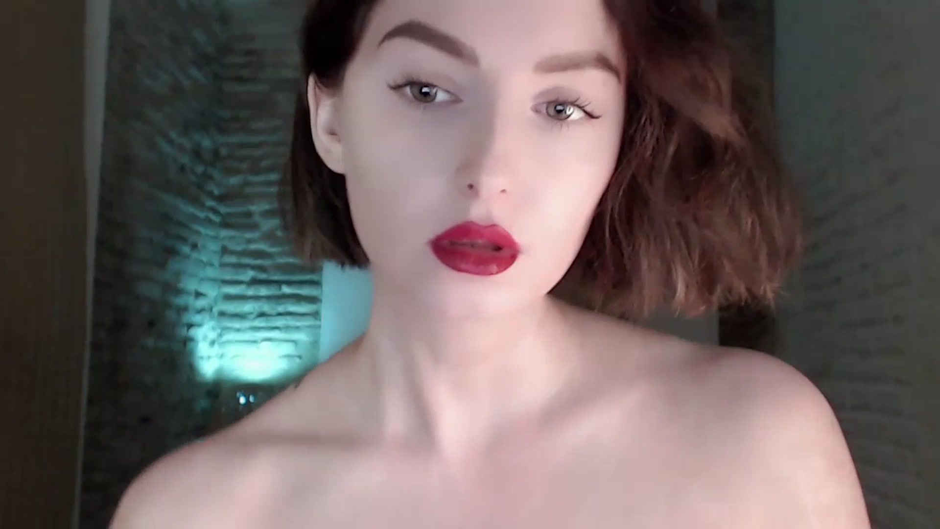 Gallery image thumbnail from Red_Lips_Girl's myfreecams stream on, 07/11/2023, 21:02 image 5 of 20