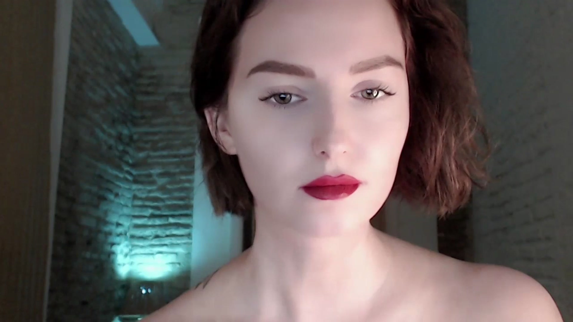 Gallery image thumbnail from Red_Lips_Girl's myfreecams stream on, 07/11/2023, 21:02 image 12 of 20