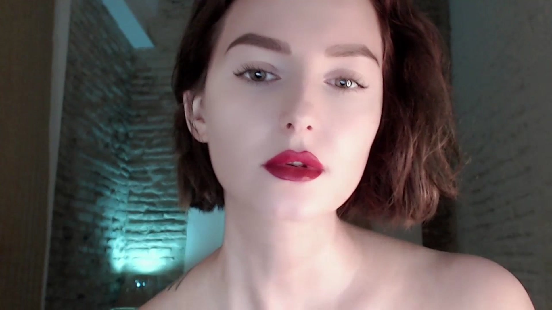 Gallery image thumbnail from Red_Lips_Girl's myfreecams stream on, 07/11/2023, 21:02 image 13 of 20