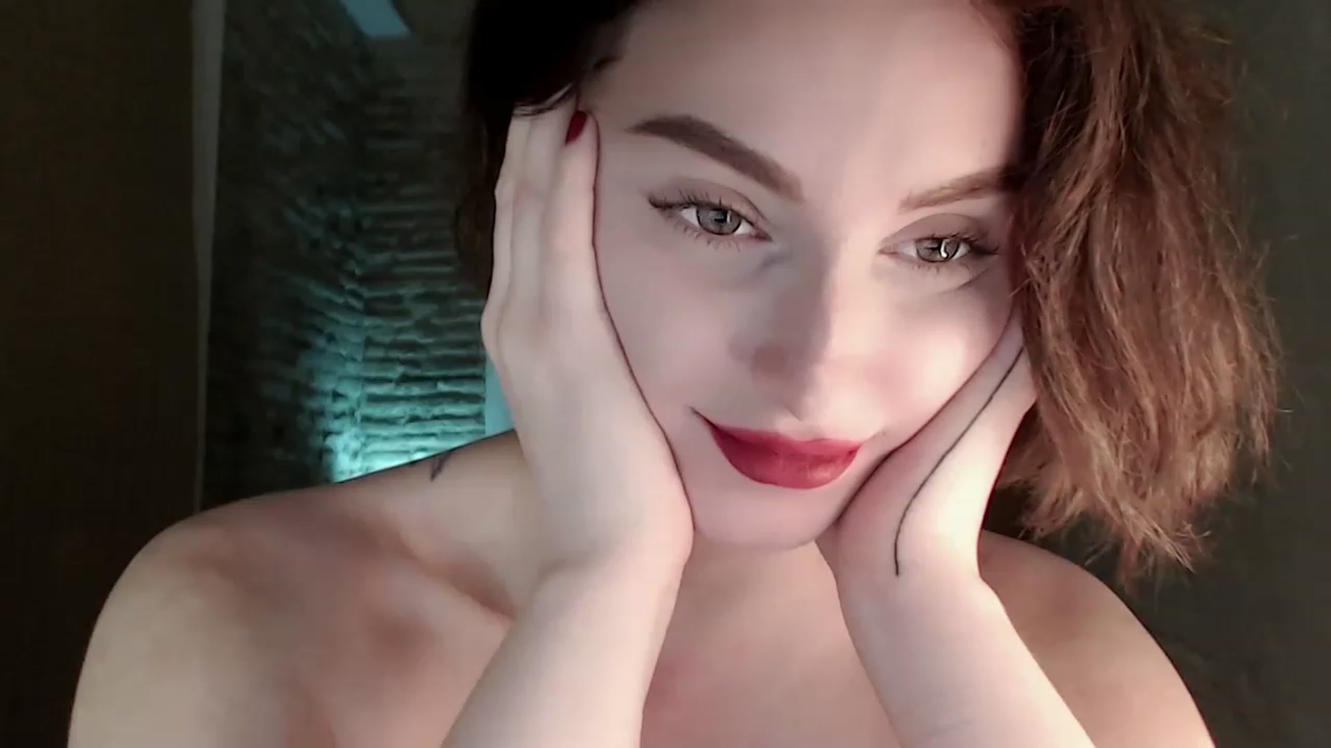 Gallery image thumbnail from Red_Lips_Girl's myfreecams stream on, 07/11/2023, 23:00 image 10 of 20