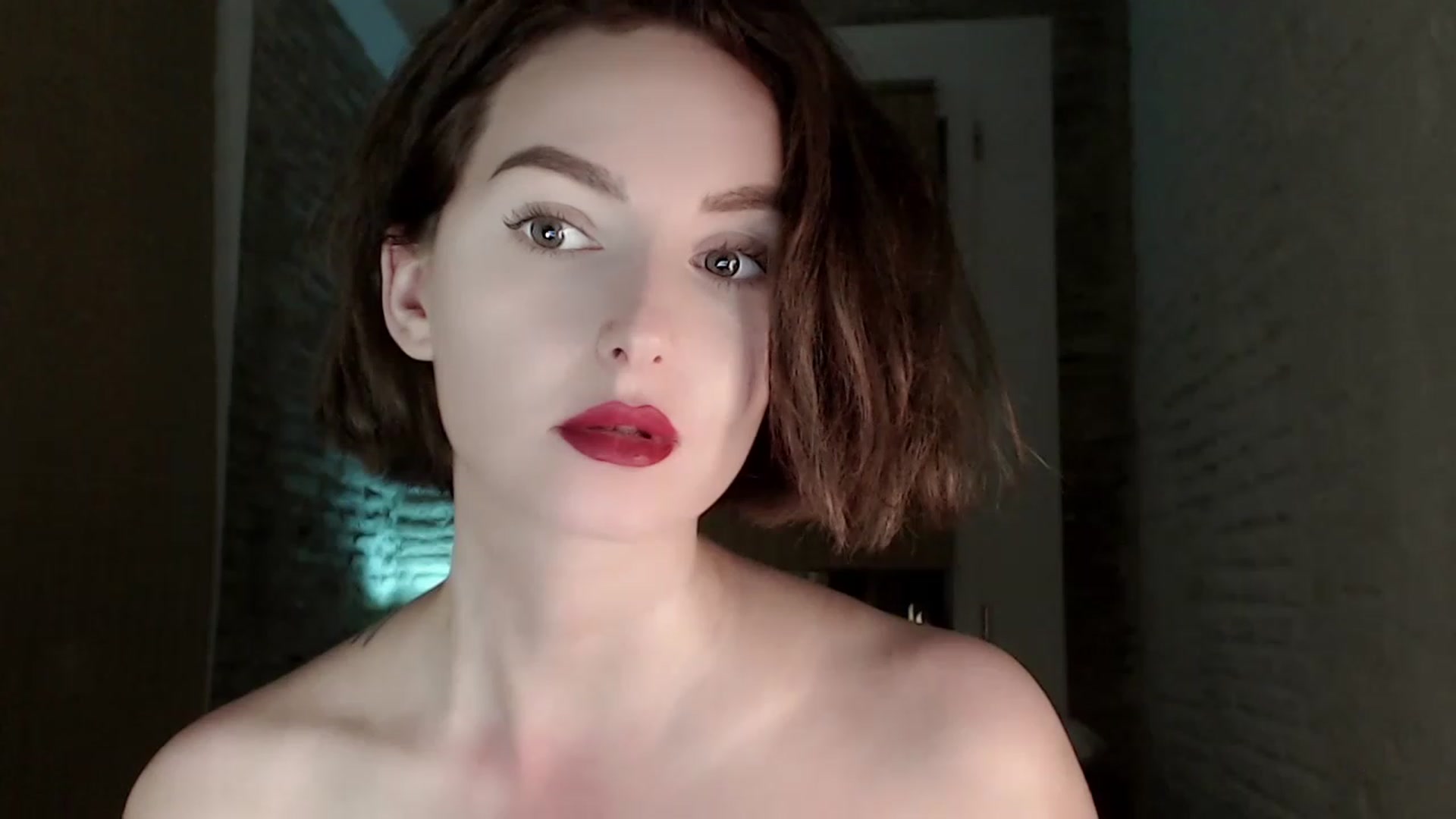 Gallery image thumbnail from Red_Lips_Girl's myfreecams stream on, 07/11/2023, 23:00 image 12 of 20