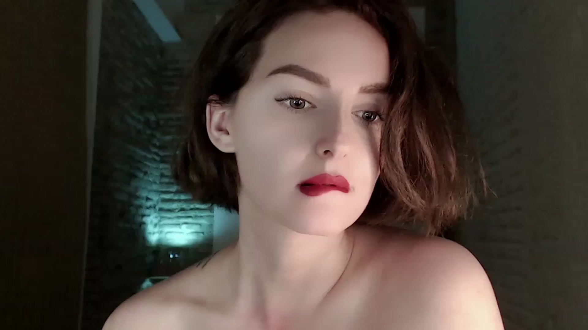 Gallery image thumbnail from Red_Lips_Girl's myfreecams stream on, 07/11/2023, 23:00 image 15 of 20