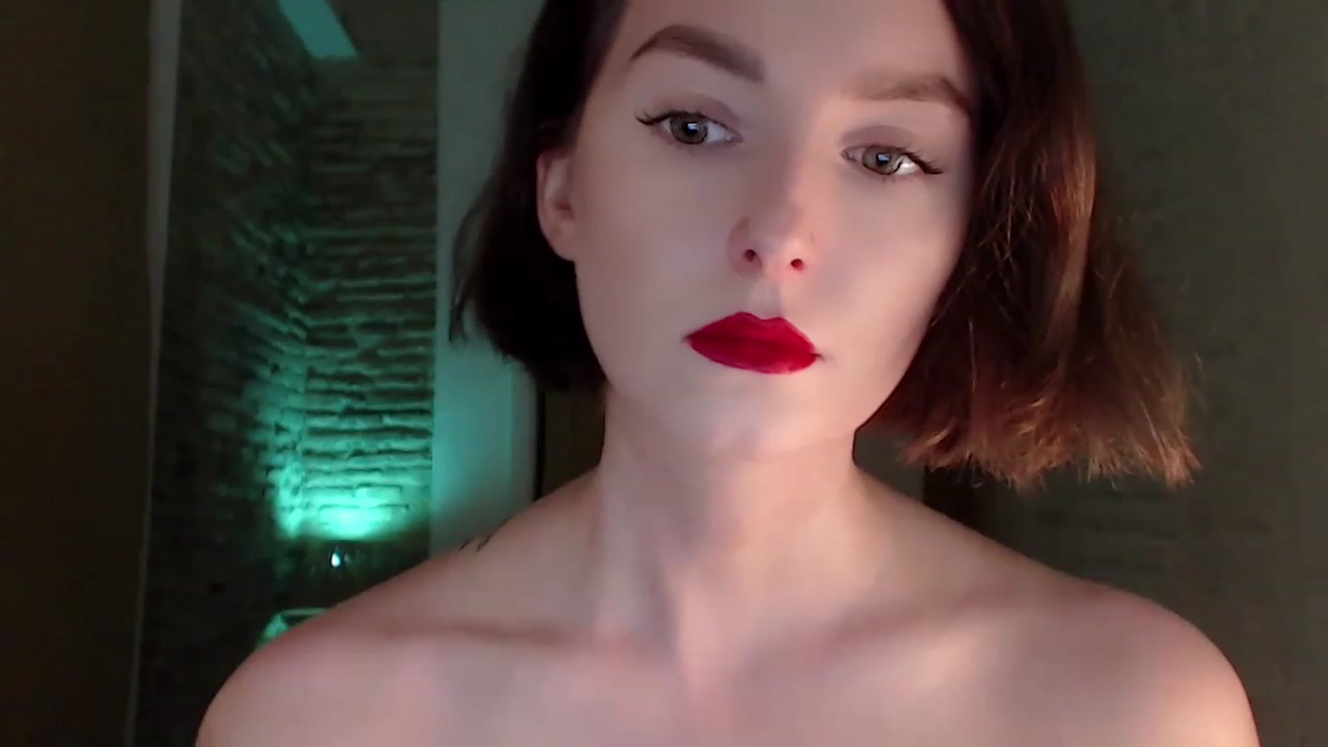 Gallery image thumbnail from Red_Lips_Girl's myfreecams stream on, 07/14/2023, 20:42 image 4 of 20