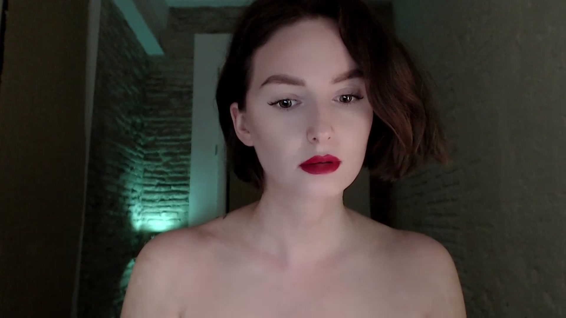 Gallery image thumbnail from Red_Lips_Girl's myfreecams stream on, 07/14/2023, 22:12 image 16 of 20