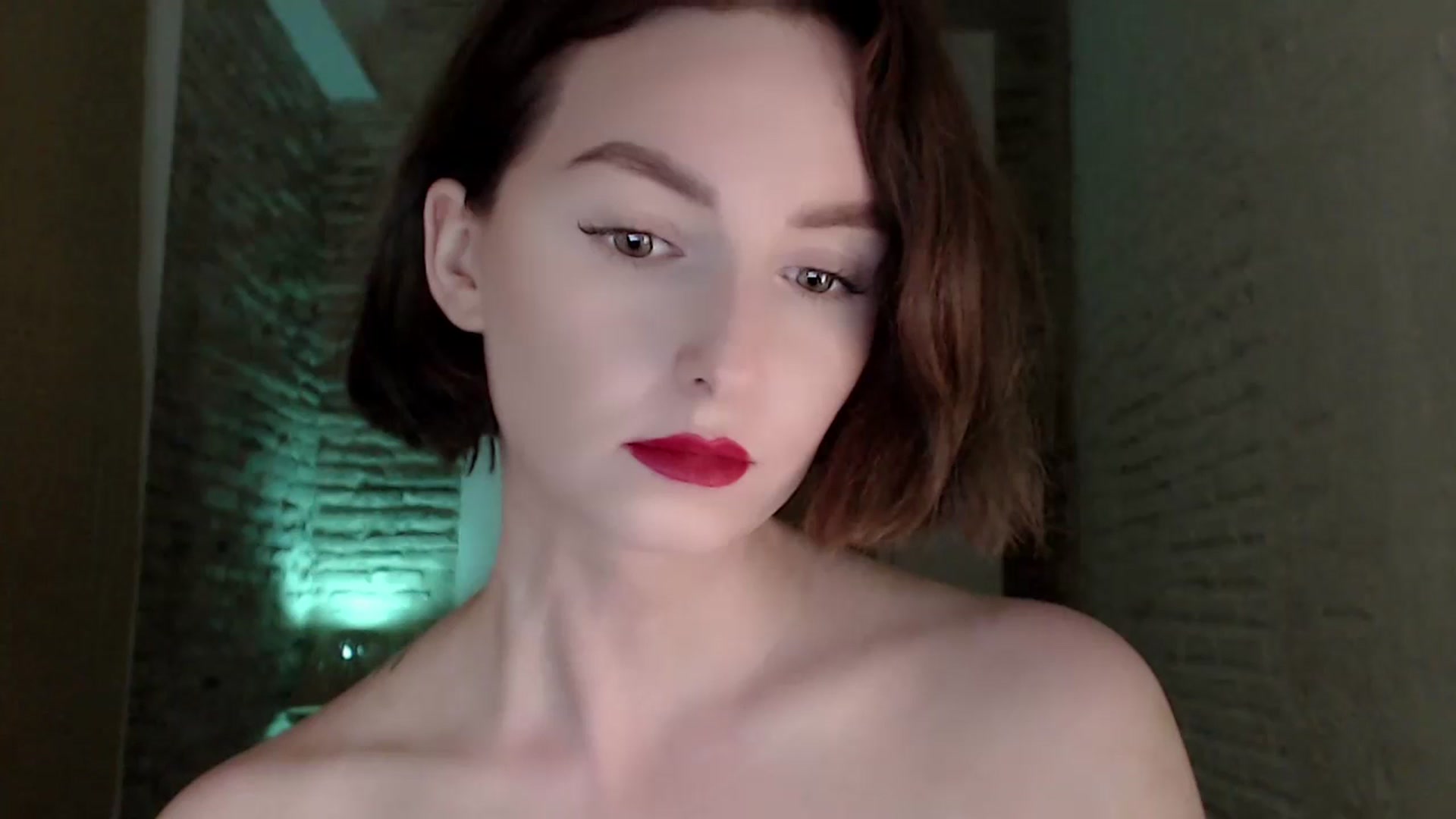 Gallery image thumbnail from Red_Lips_Girl's myfreecams stream on, 07/14/2023, 22:12 image 4 of 20