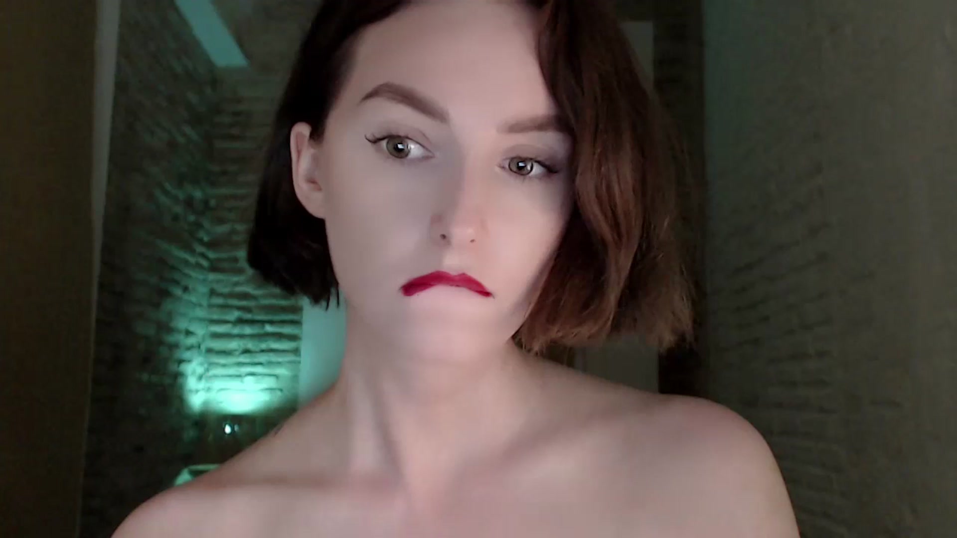Gallery image thumbnail from Red_Lips_Girl's myfreecams stream on, 07/14/2023, 22:12 image 6 of 20