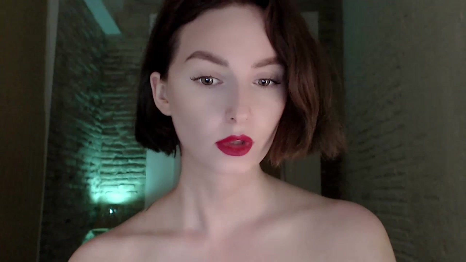 Gallery image thumbnail from Red_Lips_Girl's myfreecams stream on, 07/14/2023, 22:12 image 2 of 20